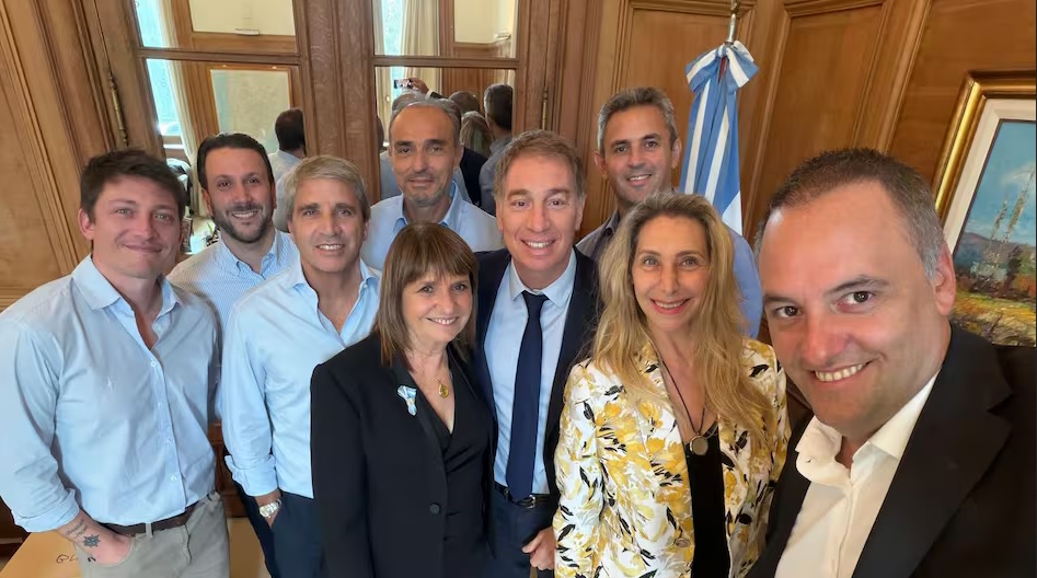 mesa política del gobierno
