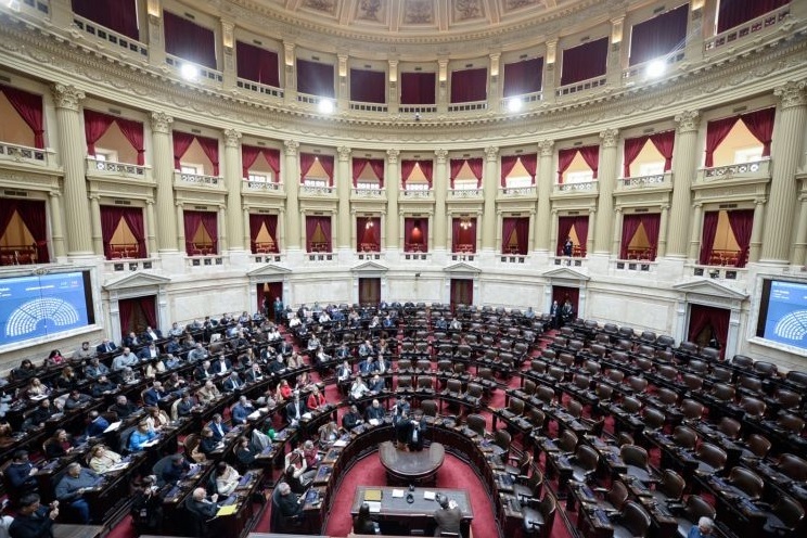 Interpelación a Manuel Adorni