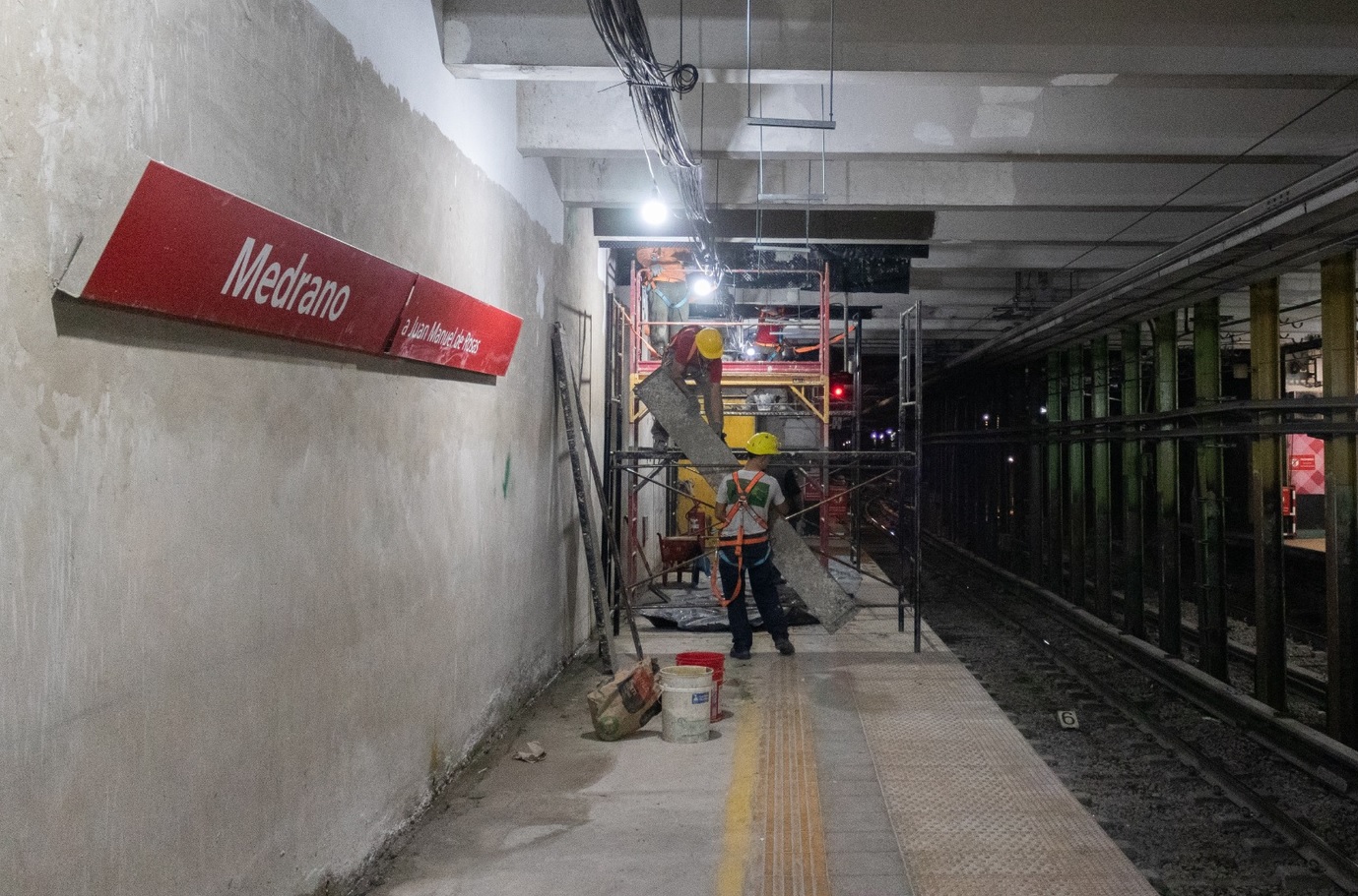 Cierre estación Medrano Línea B