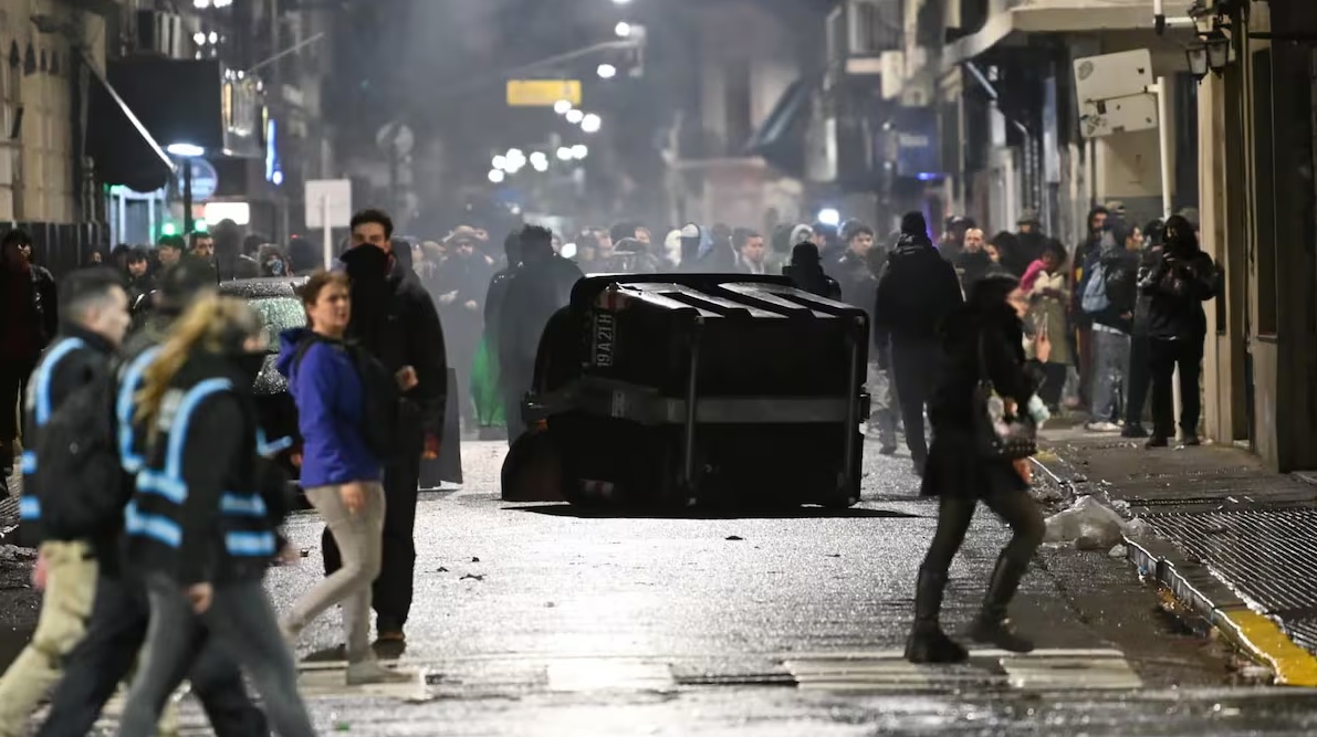 Incidentes en el Congreso por la Ley de Propiedad Privada