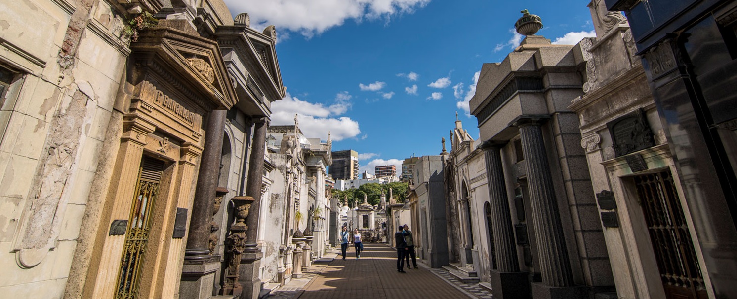 Licitación bóveda Cementerio de la Recoleta