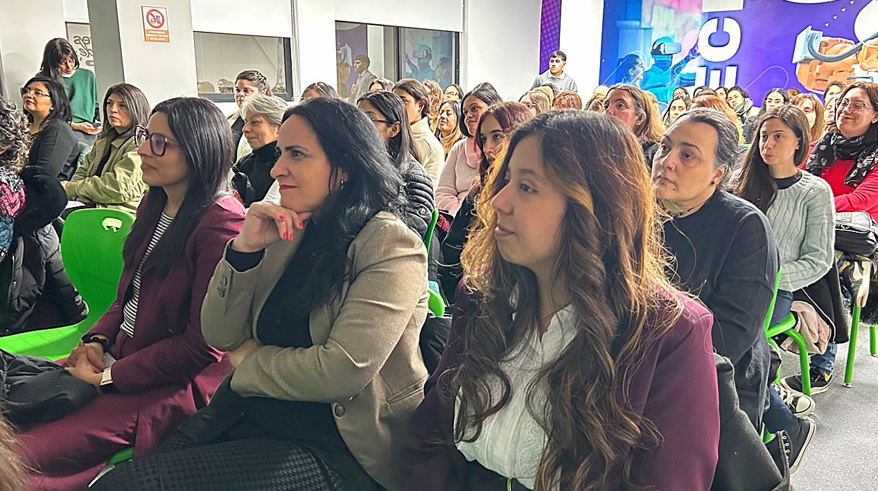 Mujeres Digitales 2026